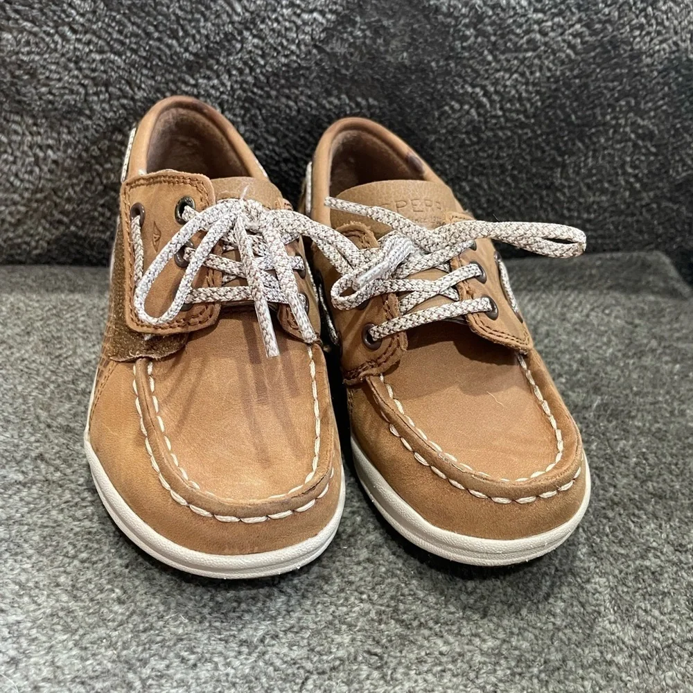 Sperry Kids Shoes in Brown and White